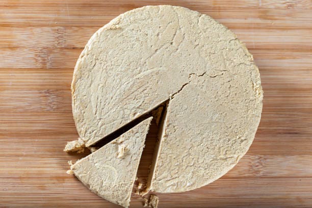 تصویر 4 از حلوا ارده وانیلی خوش رنگ تهیه شده از شکر طبیعی